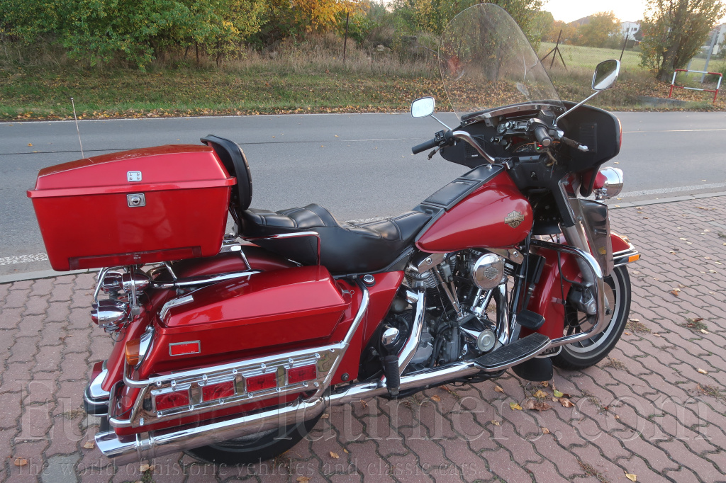 Harley-Davidson Electra Glide FLHT