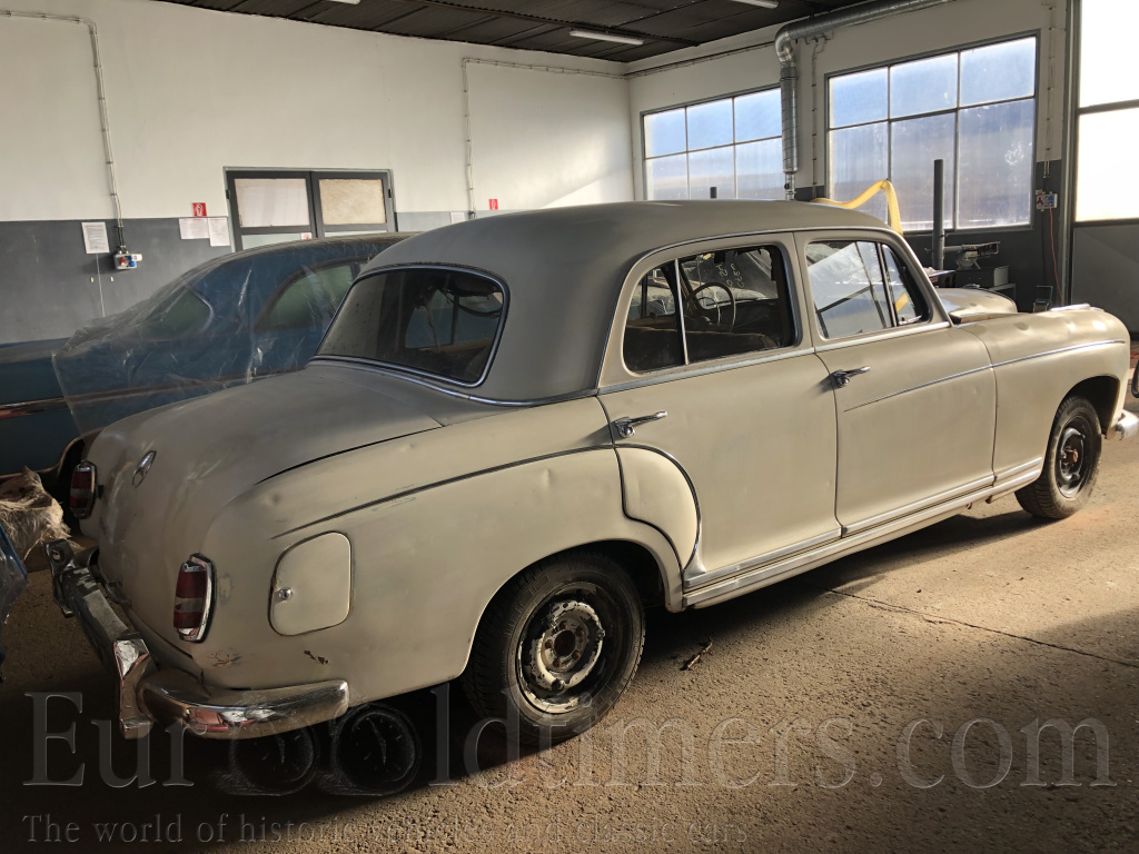 1959 Mercedes 220S Ponton