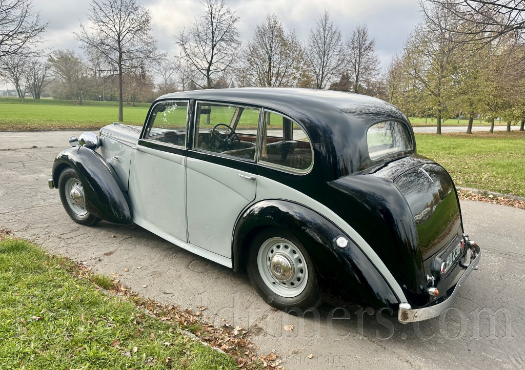 Daimler DB18 z roku 1947 v pěkném stavu