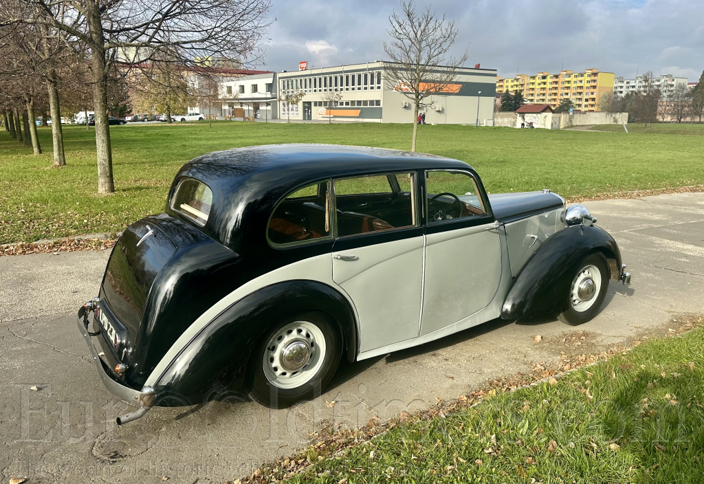 Daimler DB18 z roku 1947 v pěkném stavu