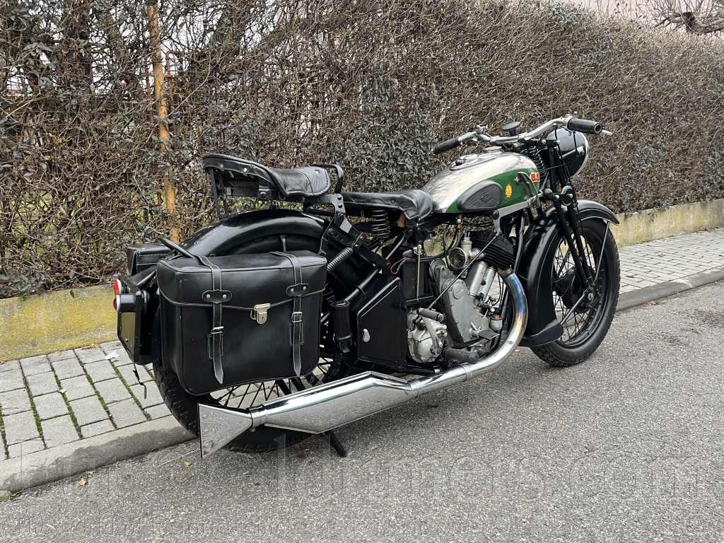 BSA H32-9 Sloper De Luxe 557 SV