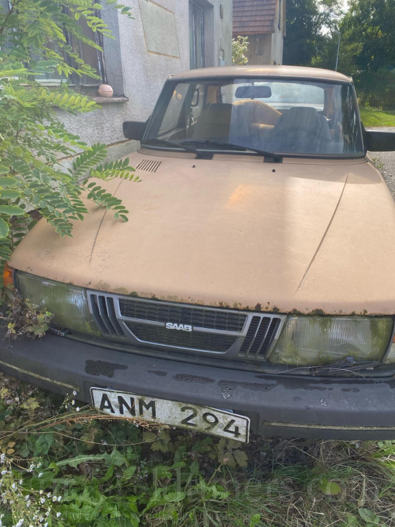 SAAB 900-Gl, rok 1983