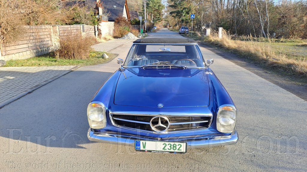 Mercedes-Benz 230 SL Pagoda W113 