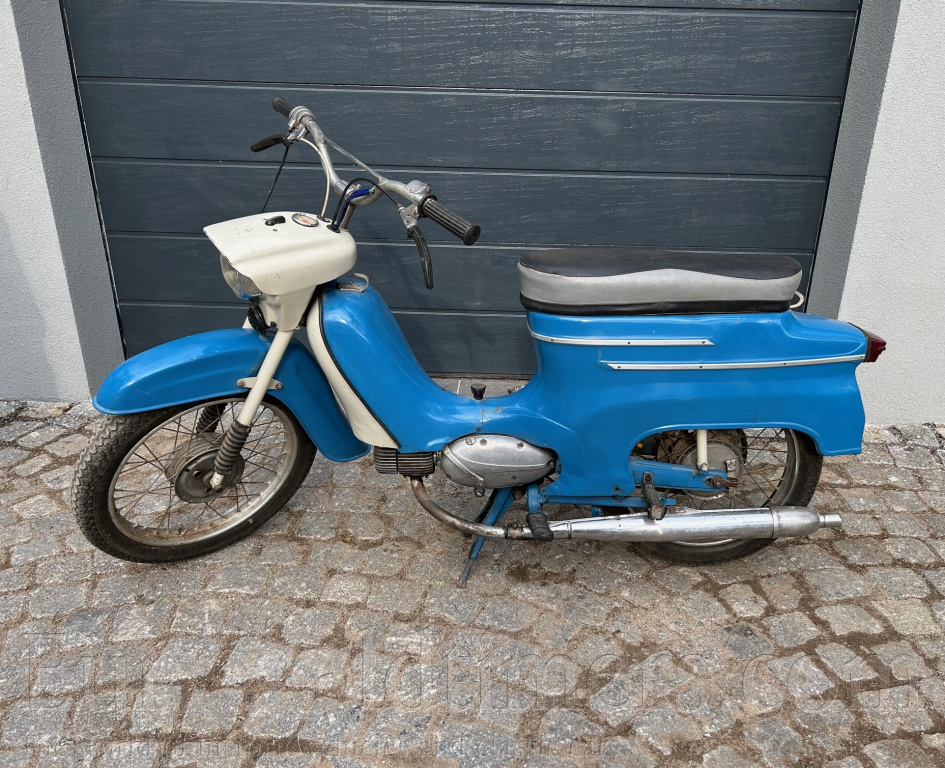 Motocykl Jawa 21