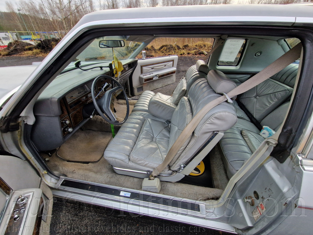 Lincoln Continental Town Coupe (1979)