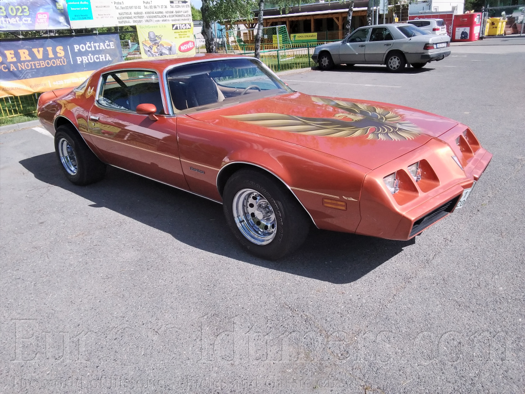 Pontiac Firebird 