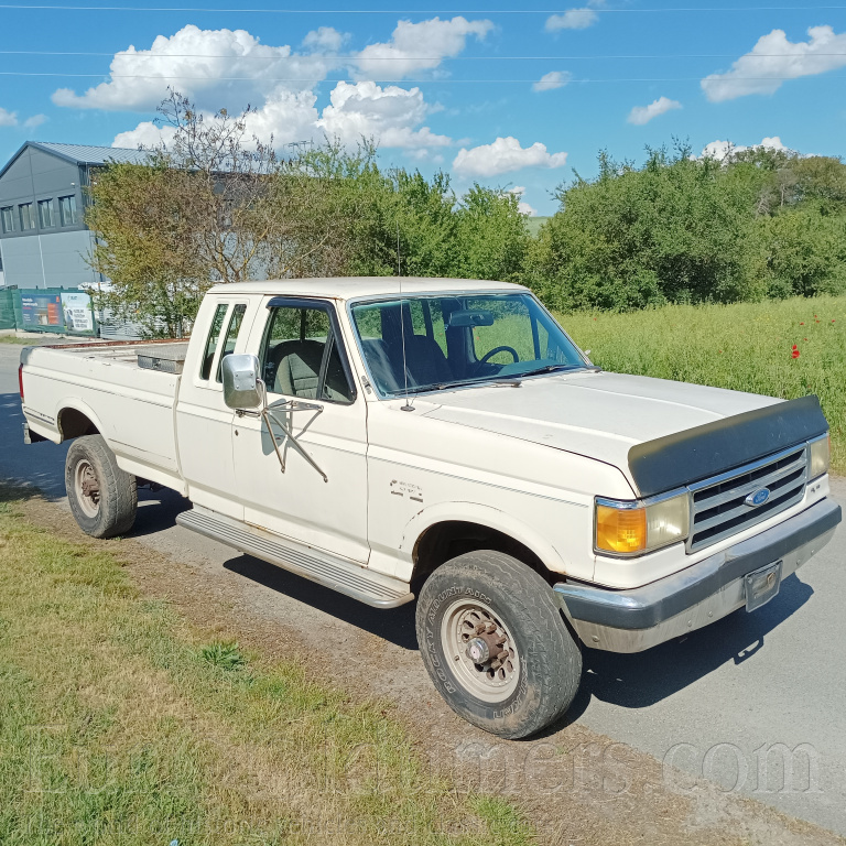 Ford F 250 king cab 4 x 4 big block 1990