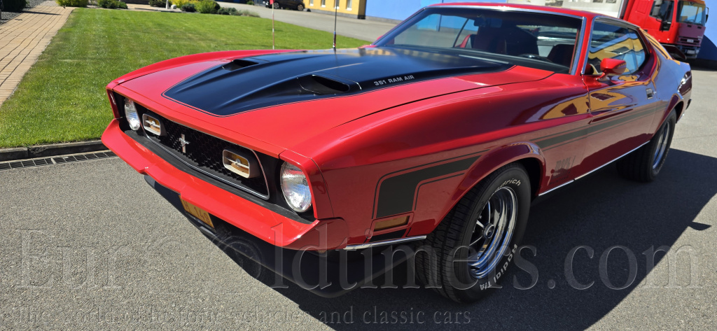 1971 Ford Mustang MACH 1