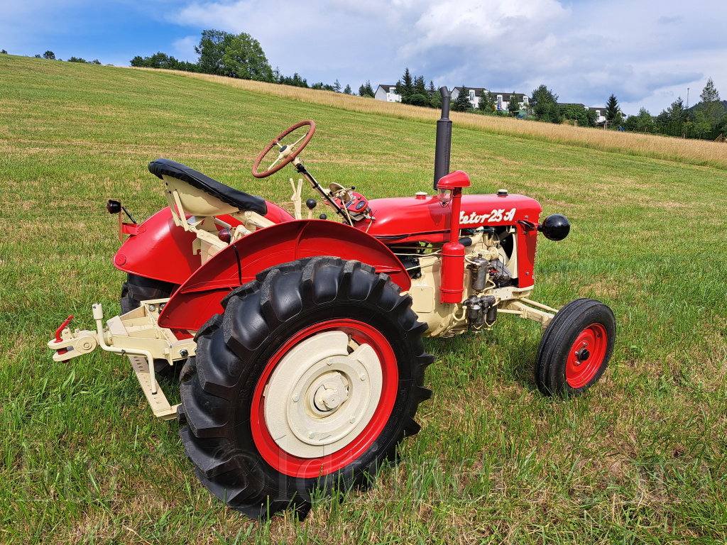 Zetor 25A