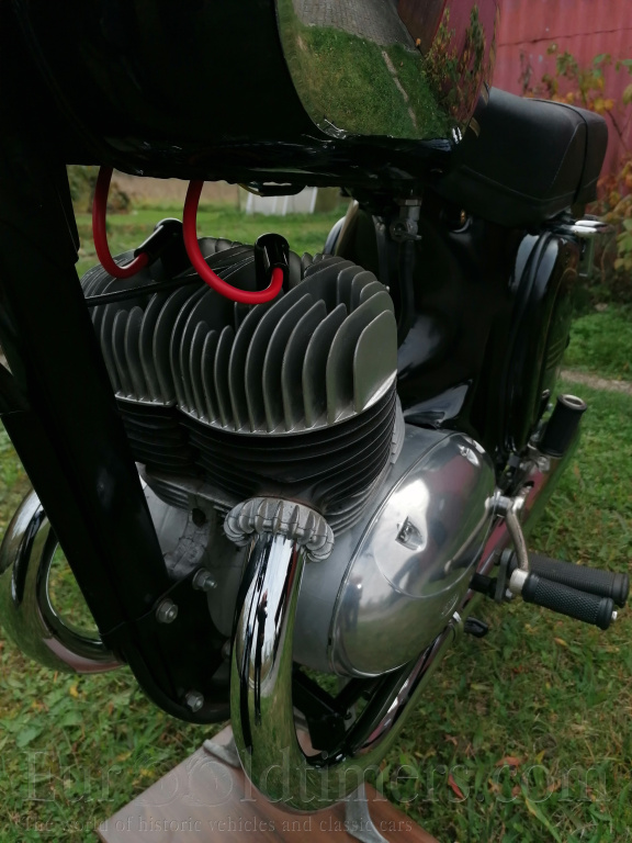 Jawa 350 sport