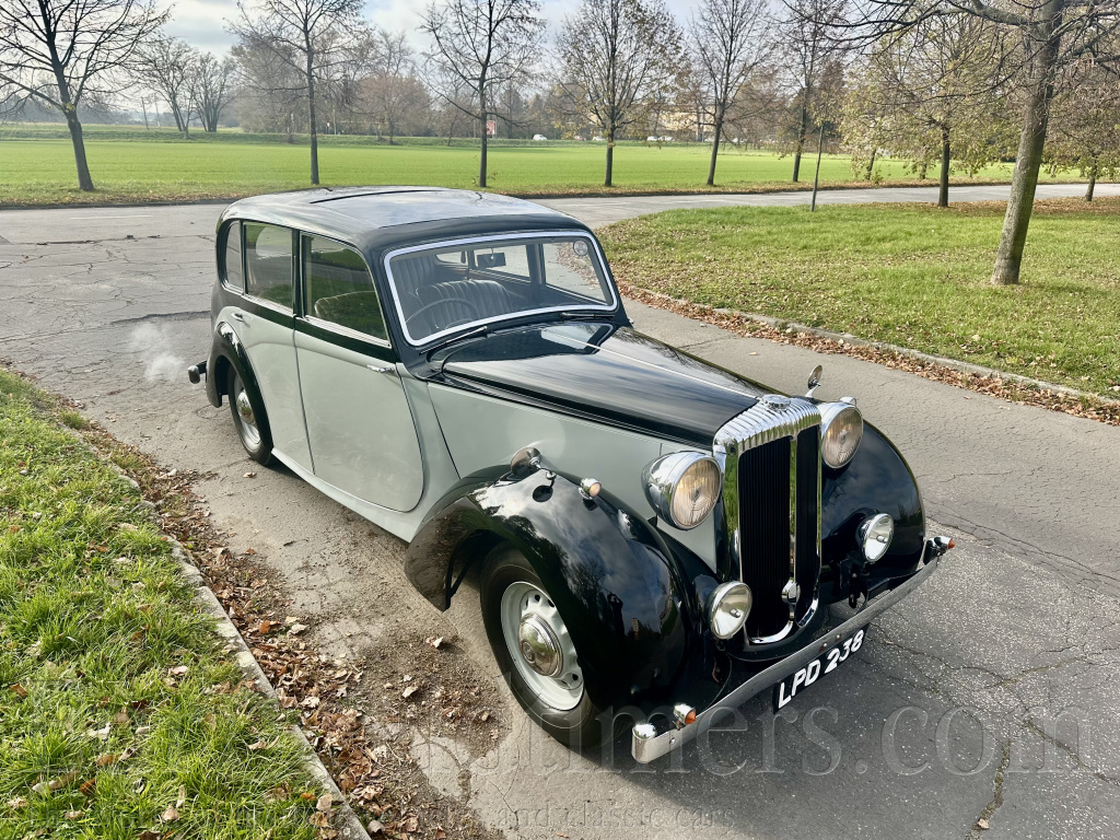 Daimler DB18 z roku 1947 v pěkném stavu