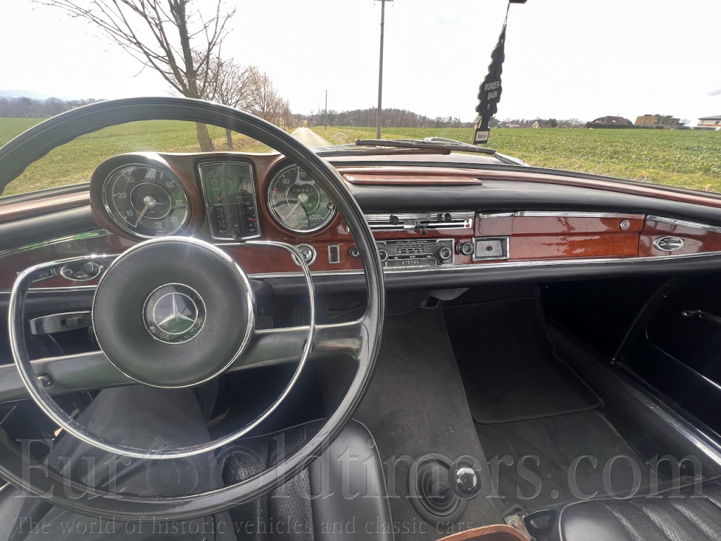 Mercedes Benz W111 250 SE kupé 1965, výb