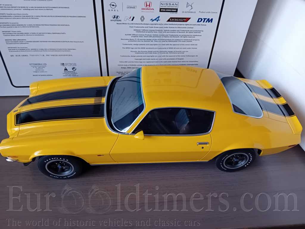 Chevrolet Camaro Z28 RS 1970  1:12  Otto