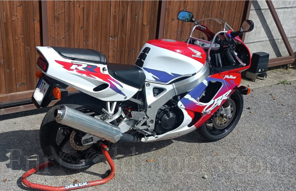 Honda CBR 900 RR FireBlade SC28