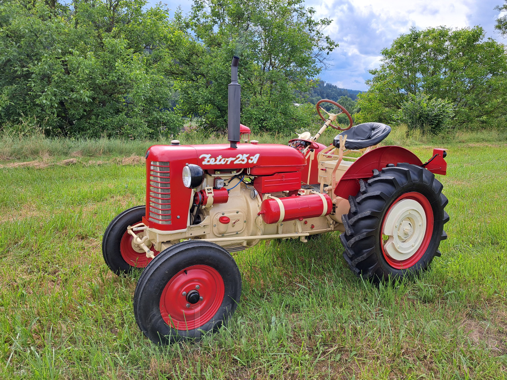 Zetor 25A