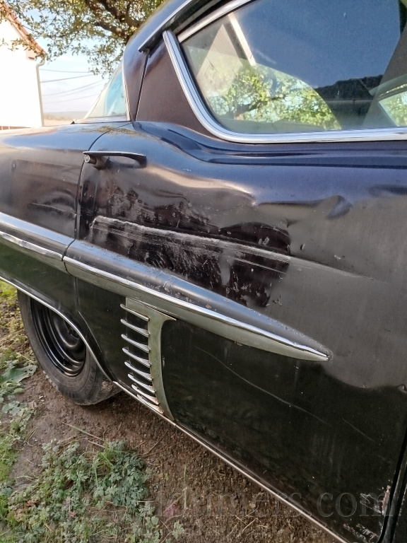 Cadillac 1957 (62 series Deville) sedan