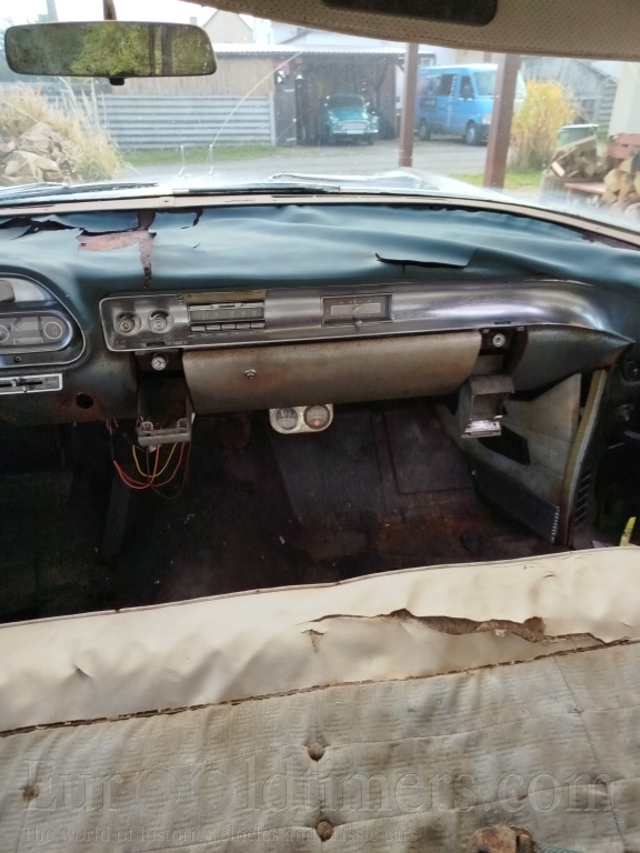 Cadillac 1957 (62 series Deville) sedan