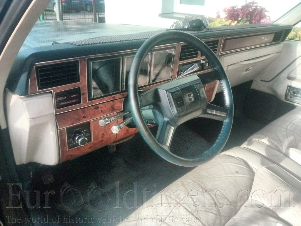 Lincoln 1986 5L 8V