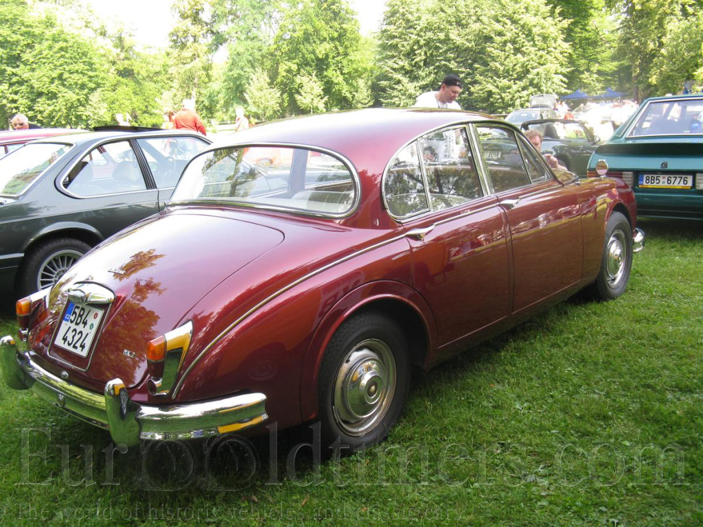 Jaguar Mark II.  2,5L sestiválec OHC