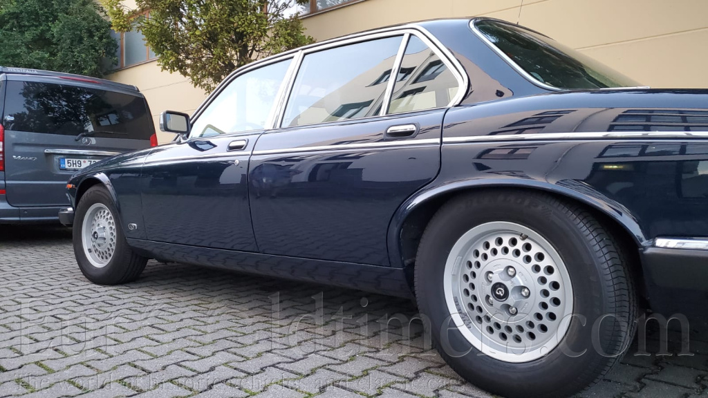 Daimler Double Six -Jaguar XJ12 TOP Stav