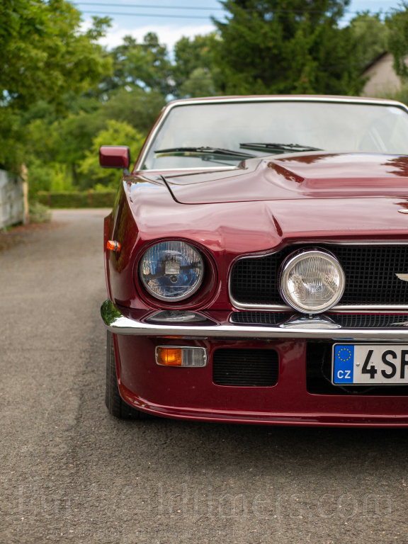 1982 Aston Martin V8 VANTAGE po Mr. Bean