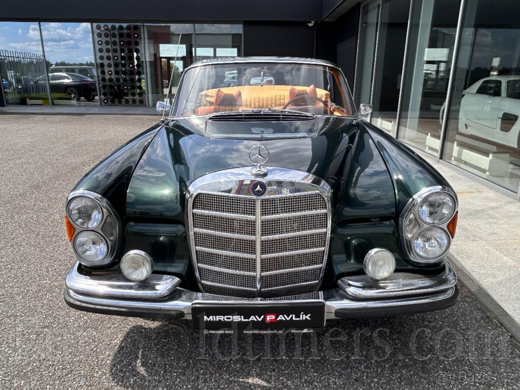 Mercedes Benz W111/220SE cabrio