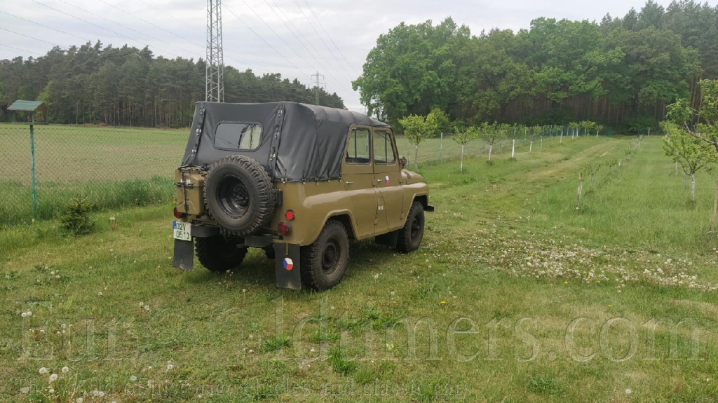 UAZ 469bi