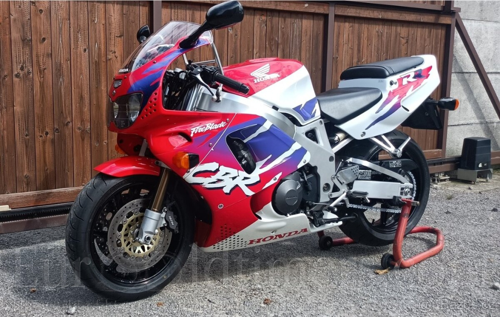 Honda CBR 900 RR FireBlade SC28