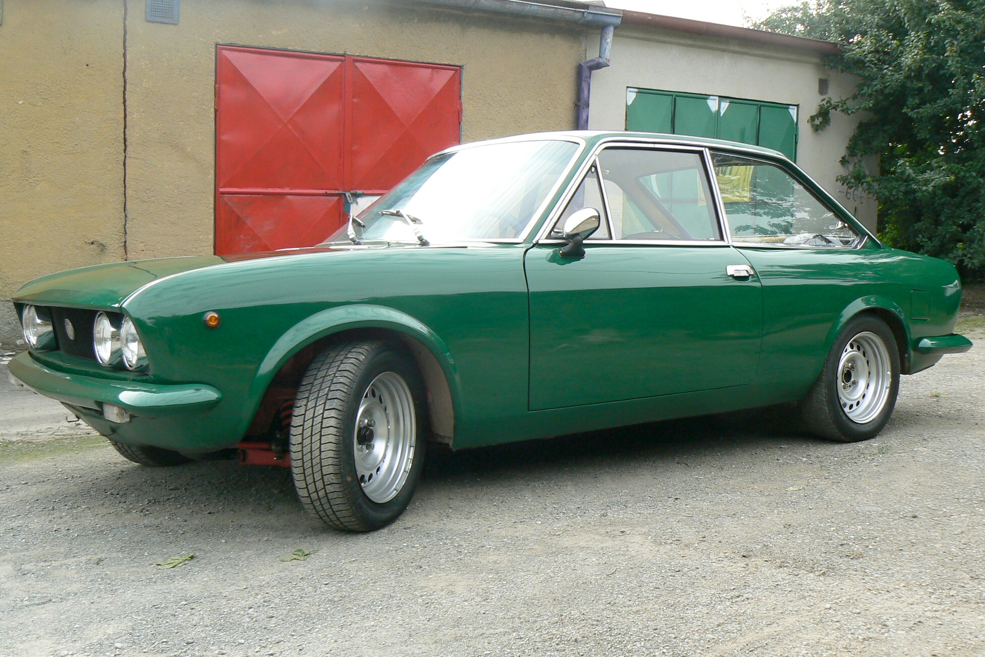 Fiat 124 sport coupe