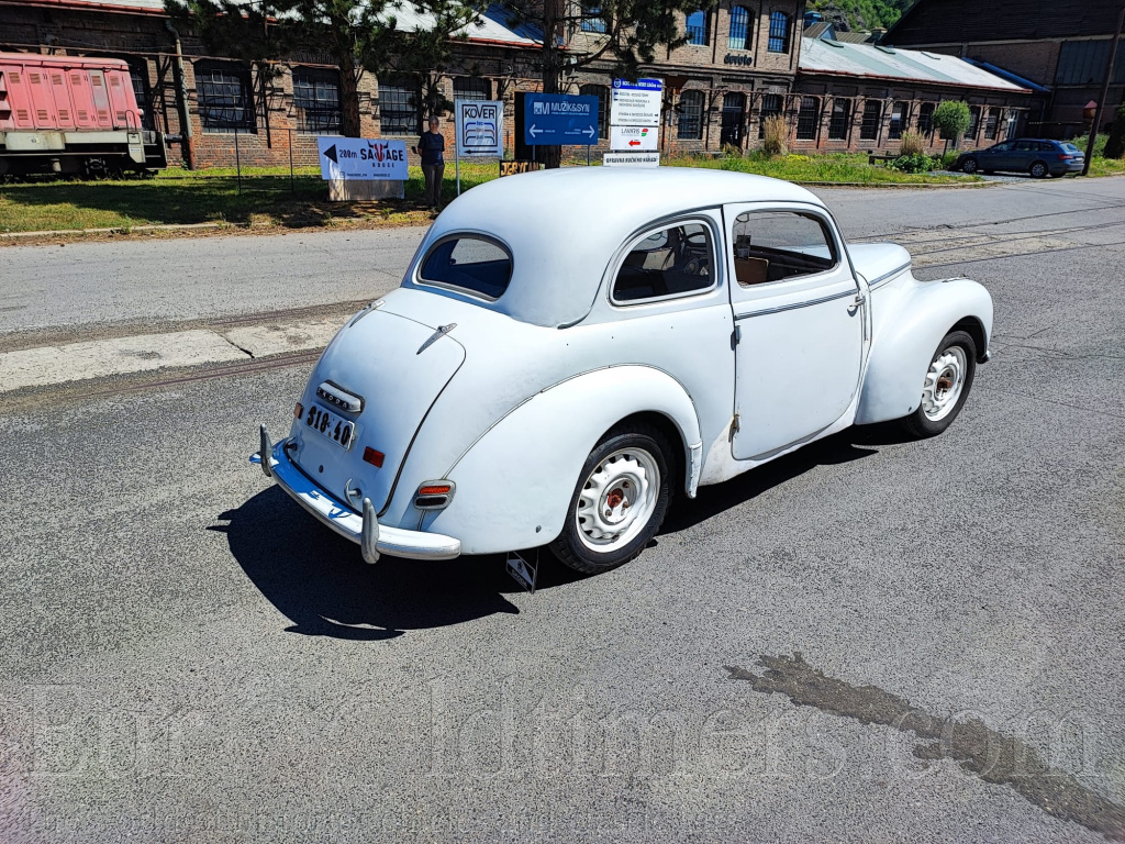 Škoda 1102 tudor, r.v. 1950, platný Tp