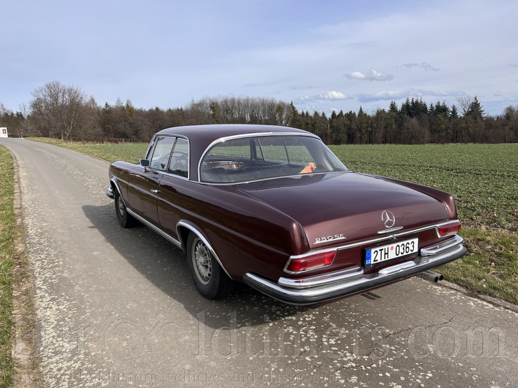 Mercedes Benz W111 250 SE/C kupé 1965