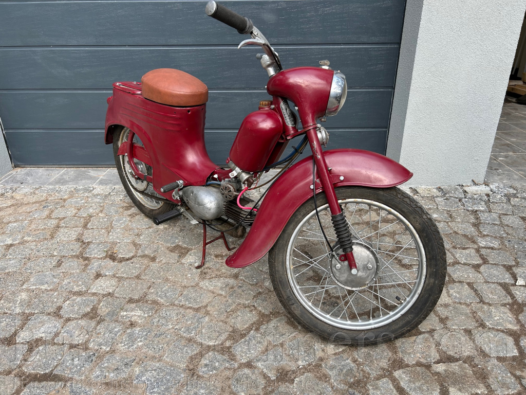 Motocykl Jawa 555