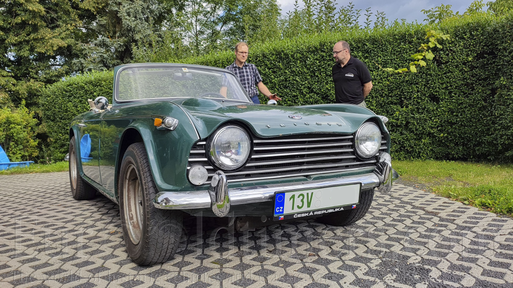 Triumph TR4A IRS