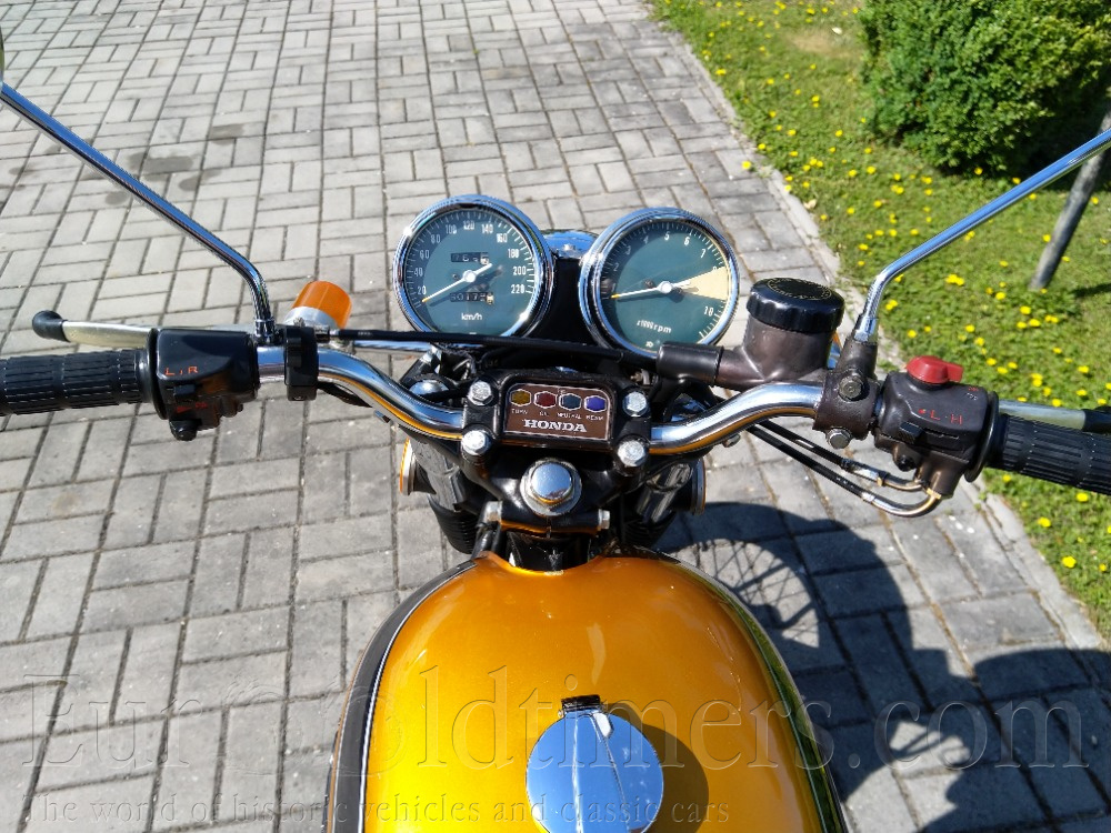 Honda CB 750 K2 Four