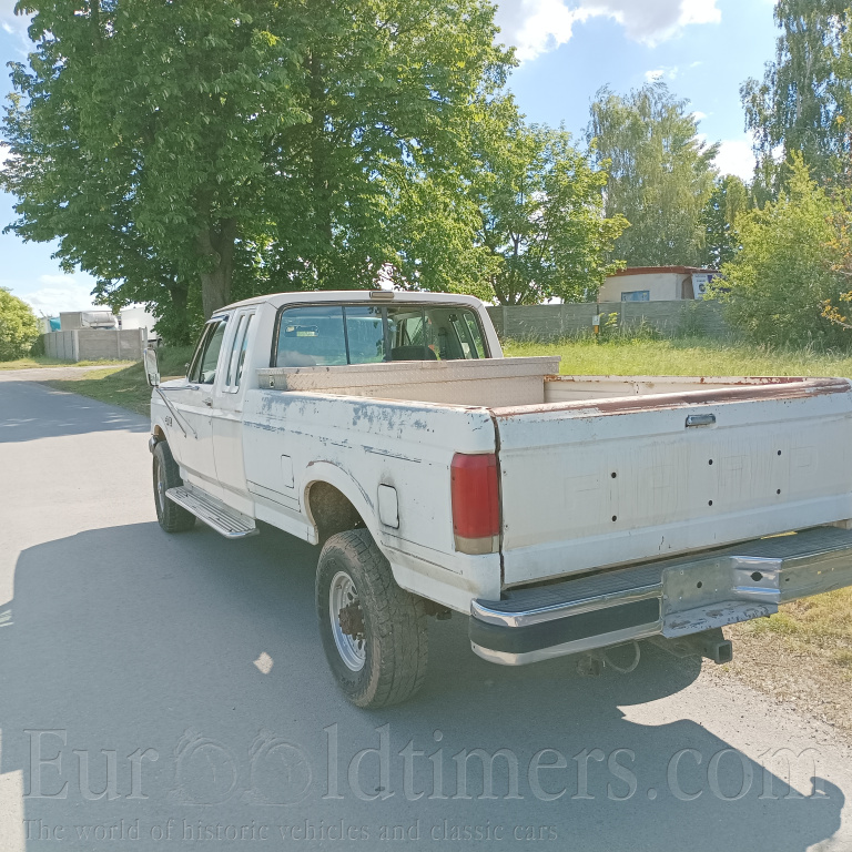 Ford F 250 king cab 4 x 4 big block 1990