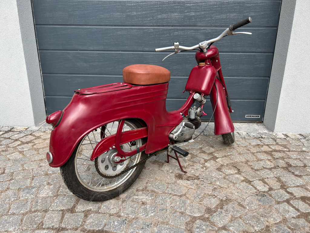 Motocykl Jawa 555