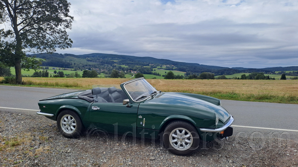 Triumph Spitfire 1500 a 4 motory 1500