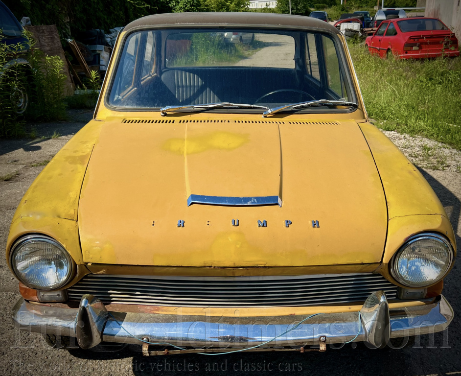 Triumph 1300? s levostranným říze