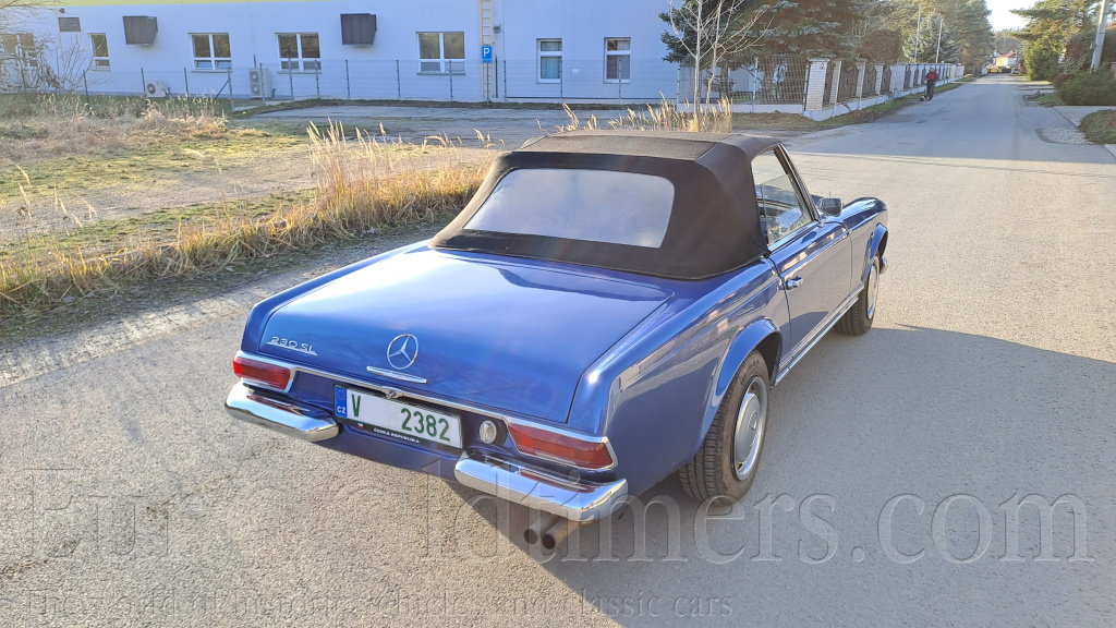 Mercedes-Benz 230 SL Pagoda W113 