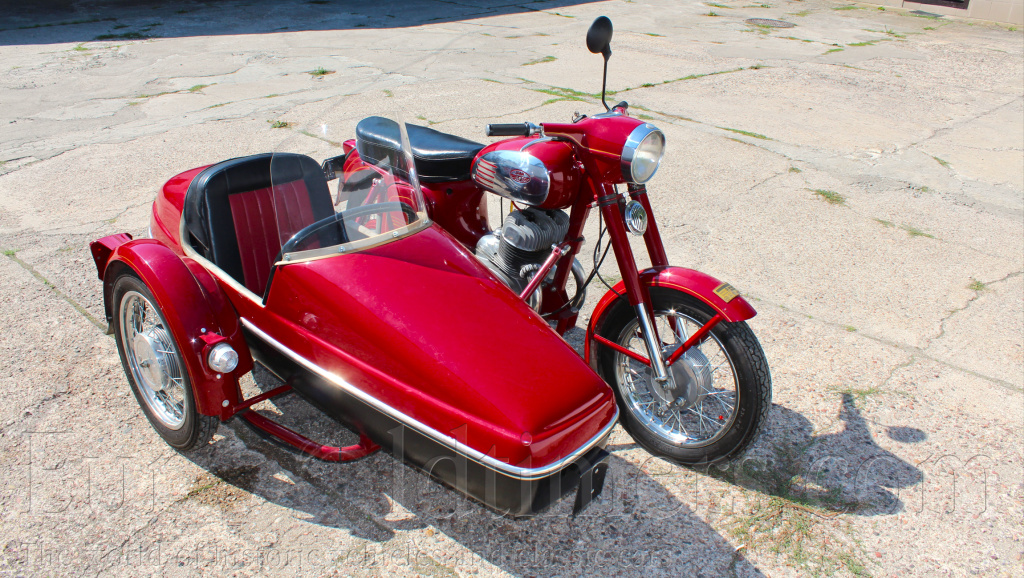 Jawa 350 with Side  -Perfect Condition! 