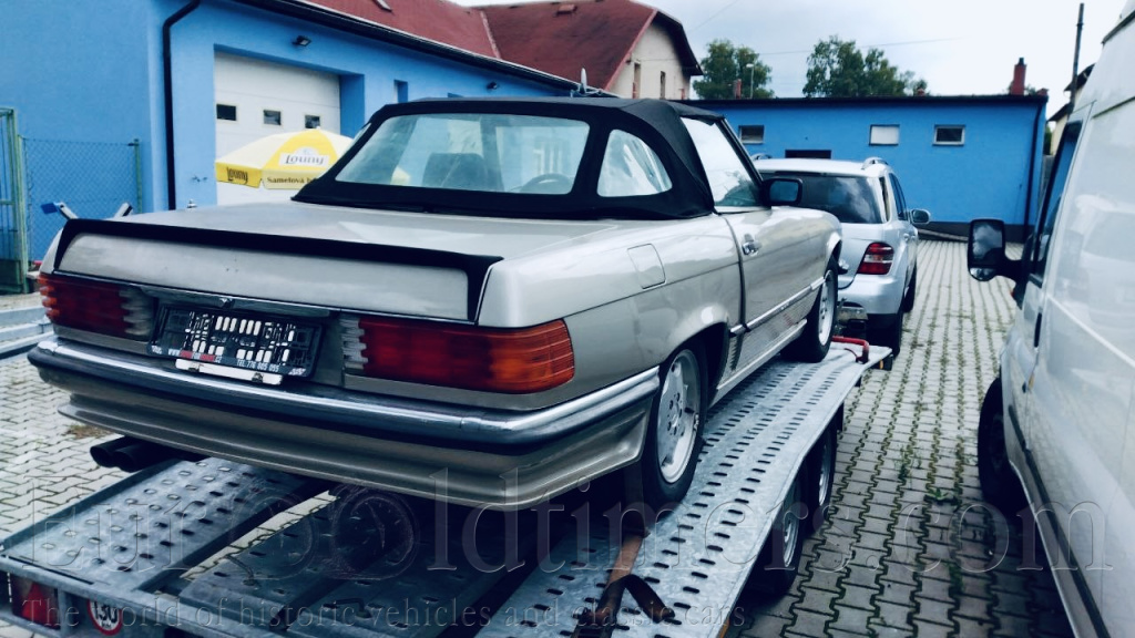 Mercedes Benz SL500 (R107) 1986