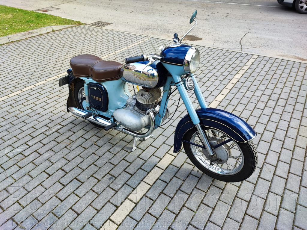 Jawa 350/354 kývačka v originálním stavu