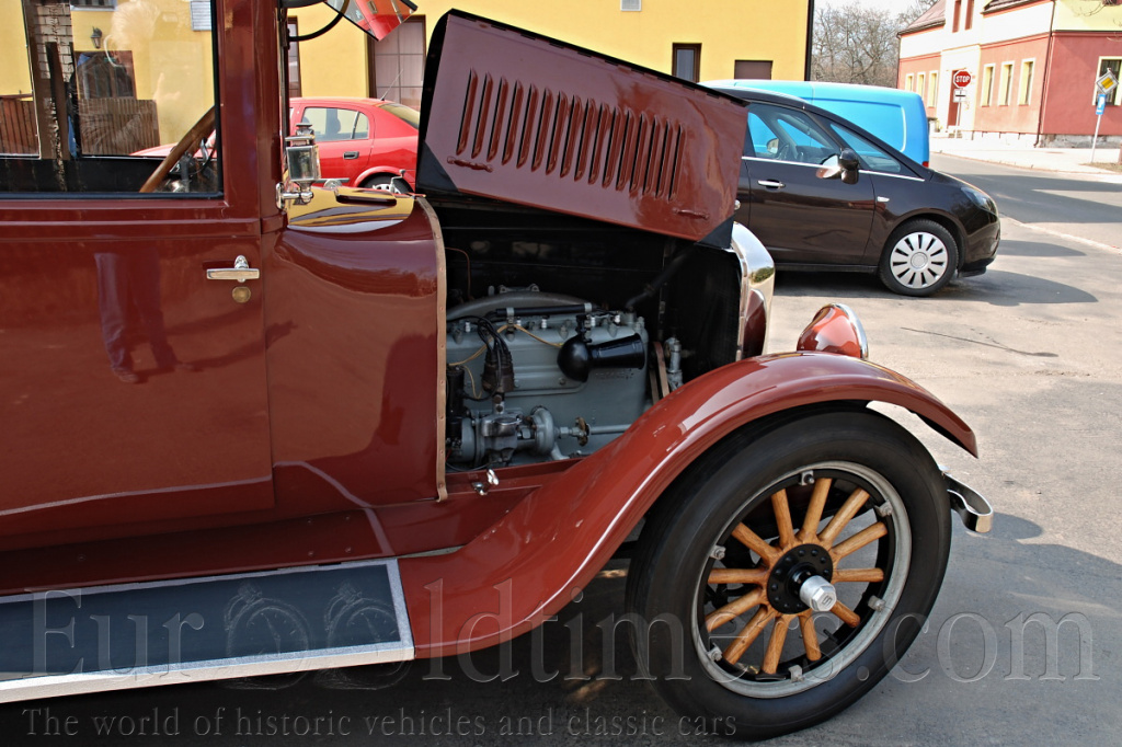 Studebaker Light Six