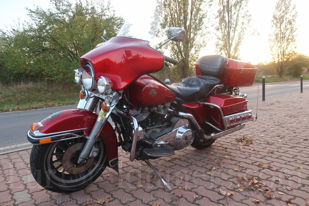 Harley-Davidson Electra Glide FLHT