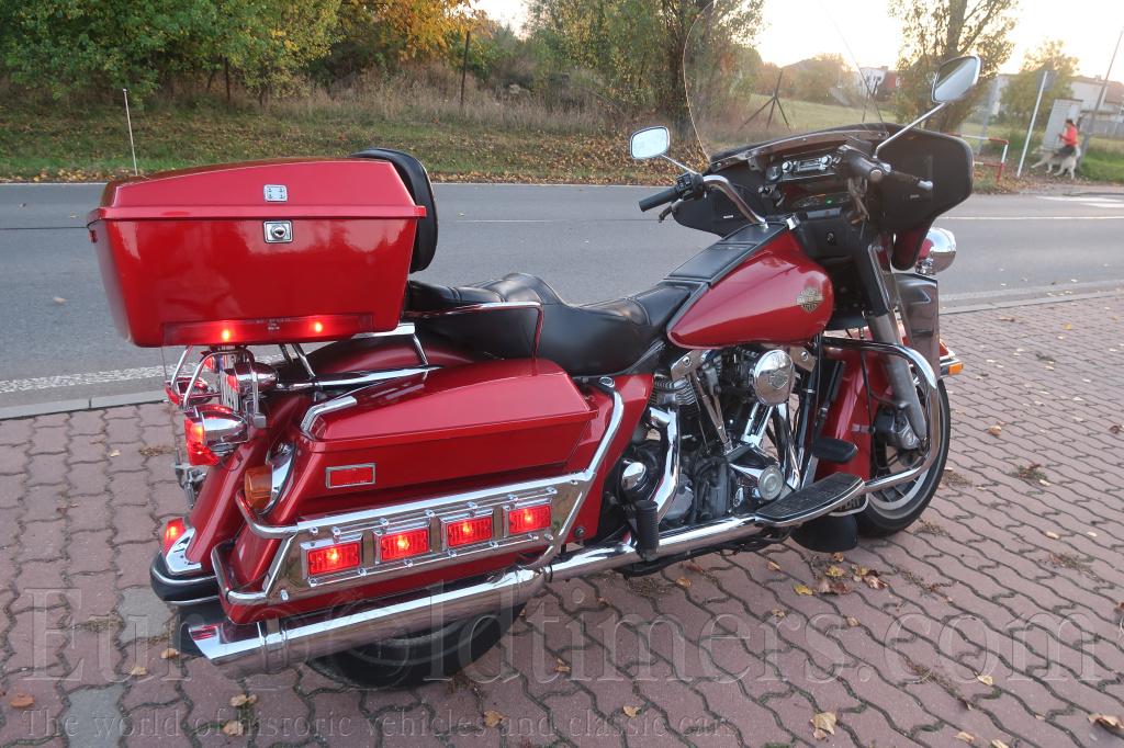 Harley-Davidson Electra Glide FLHT