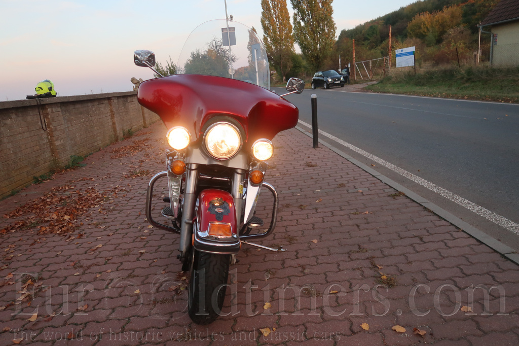 Harley-Davidson Electra Glide FLHT