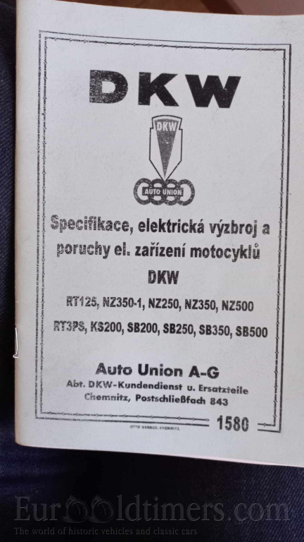 Dokumentace na předválečné motocykly zna