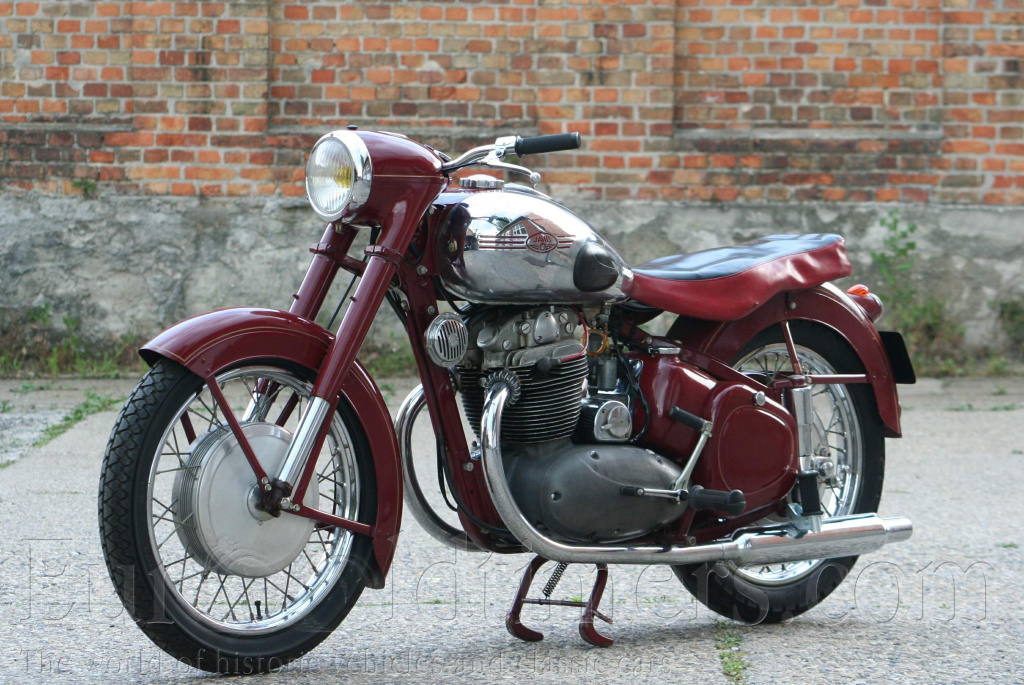 Jawa 500 OHC Twin 1957