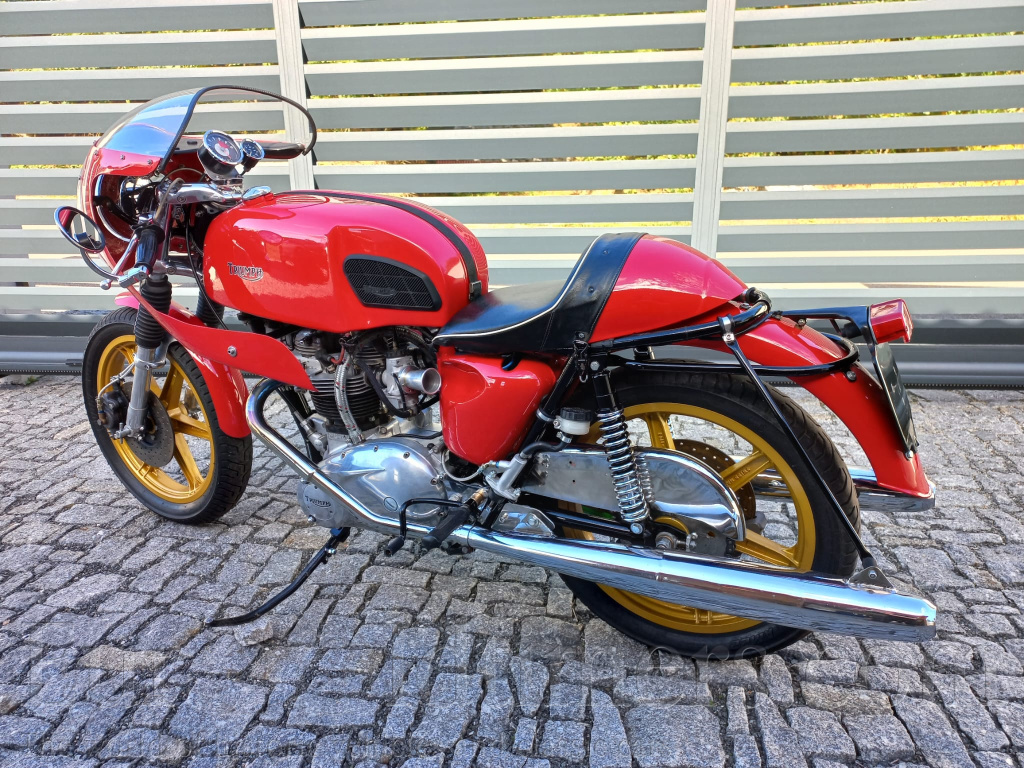 Triumph Bonneville T120R - Race Speciál 