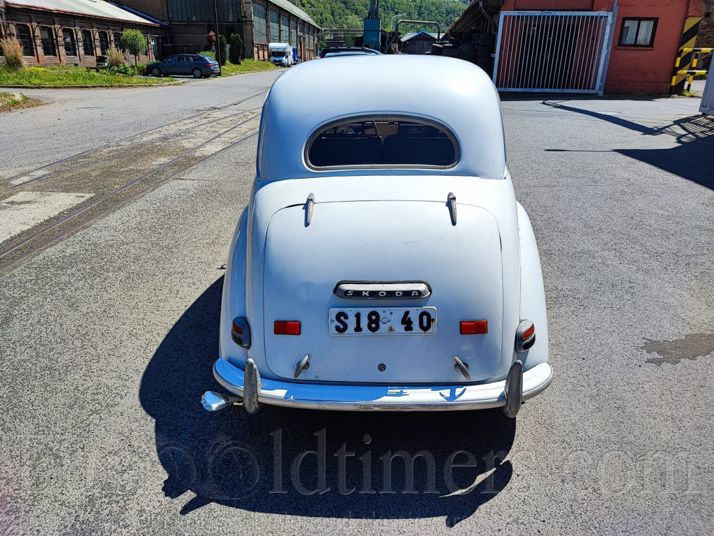 Škoda 1102 tudor, r.v. 1950, platný Tp